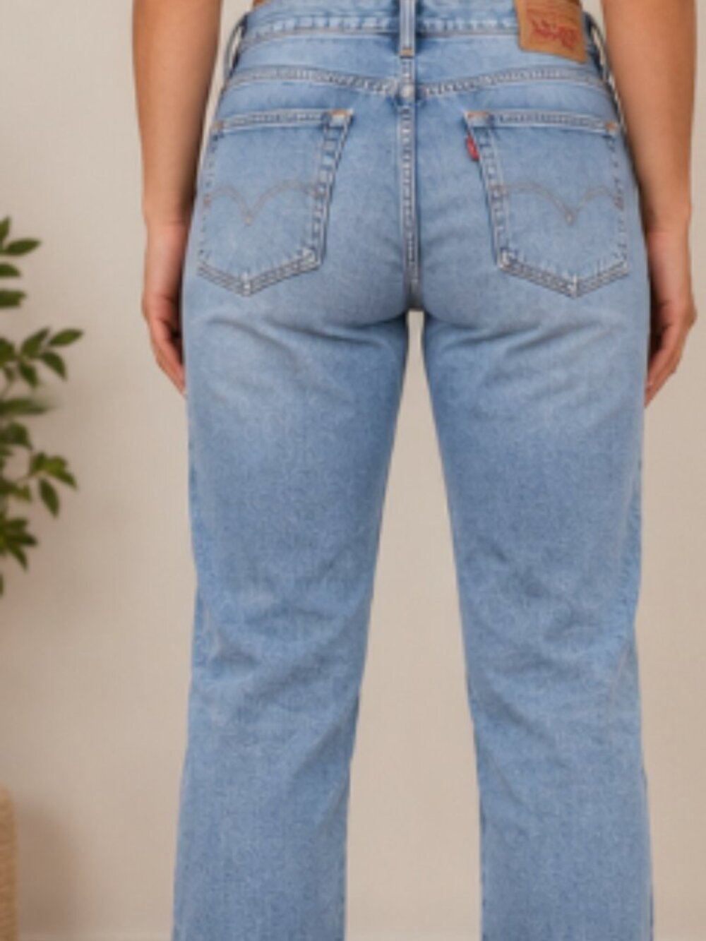 Levi’s Wedgie Skinny Light Wash Jeans Size 32